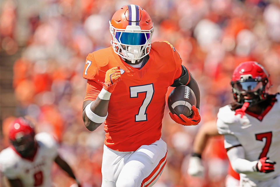 WEB_IMG_Interior_ play-like-a-champion